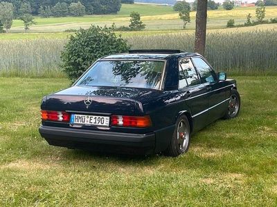 Usata Mercedes 190 136 CV (100 kW) 1992 Blu Berlina