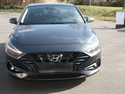 Gebraucht Hyundai i30 159 PS (116 kW) 2021 Grau Coupé