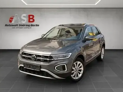 Gebraucht VW T-Roc Style 150 PS (110 kW) 2023 Grau SUV