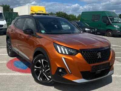 Gebraucht Peugeot 2008 GT 131 PS (96 kW) 2022 Orange SUV