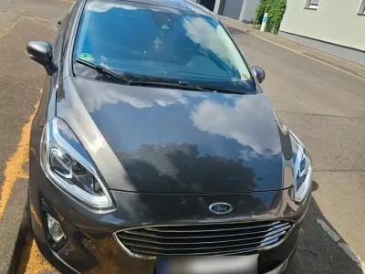 Gebraucht Ford Fiesta Active 101 PS (74 kW) 2017 Grau Kleinwagen