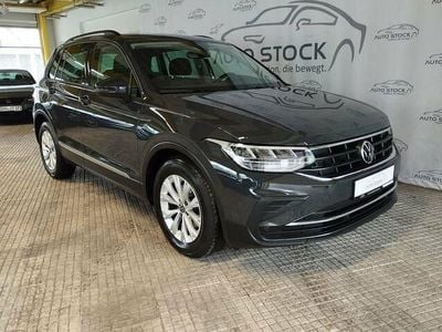 Gebraucht VW Tiguan Life 150 PS (110 kW) 2021 Uranograu SUV
