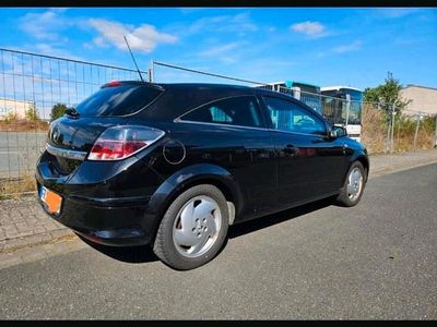 Opel Astra GTC