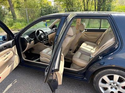 Usata VW Golf IV 105 CV (77 kW) 2001 Blu Berlina