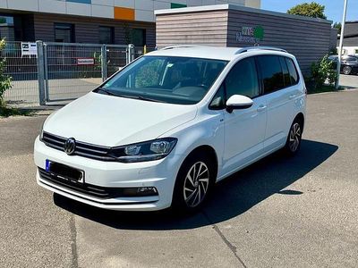 Gebraucht VW Touran Comfortline 150 PS (110 kW) 2019 Weiß Van / Kleinbus