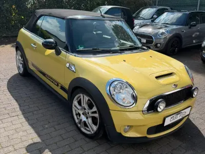 Gebraucht Mini Cooper S Cabriolet 174 PS (127 kW) 2009 Gelb Cabrio