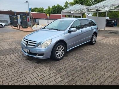Mercedes R350
