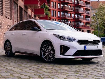 Kia ProCeed GT