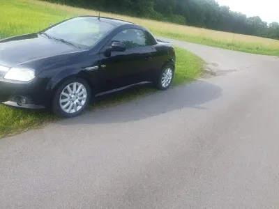 Gebraucht Opel Tigra 125 PS (91 kW) 2006 Schwarz Cabrio