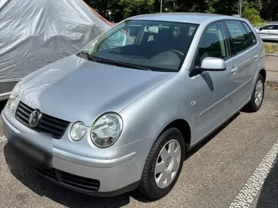 Gebraucht VW Polo 75 PS (55 kW) 2002 Silber Kleinwagen