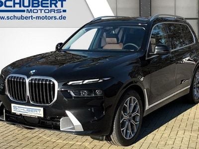 Neu BMW X7 Comfort Edition 352 PS (258 kW) 2026 Schwarz SUV