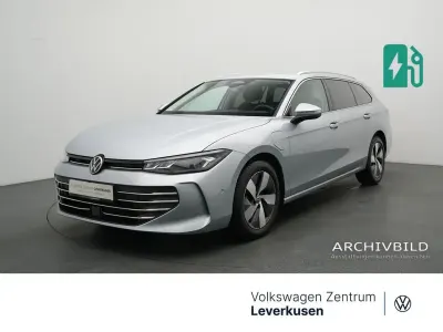 Gebraucht VW Passat Business 204 PS (150 kW) 2025 Silber Kombi