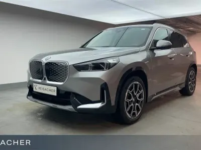 Neu BMW iX1 Performance 230 kW (313 PS) 2026 Silber SUV