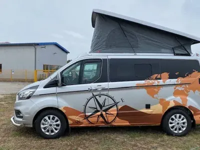 Gebraucht Ford Transit Custom 131 PS (96 kW) 2022 Silber Van / Kleinbus