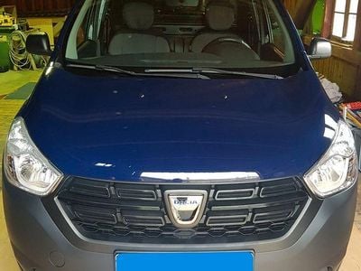 Blau Gebraucht 2019 Dacia Dokker Essentiel Van / Kleinbus | 8.900 € (Guter Preis)