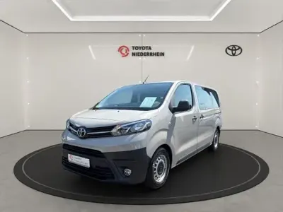 Gebraucht Toyota Proace Verso Comfort 120 PS (88 kW) 2018 Sandstein metallic Kombi