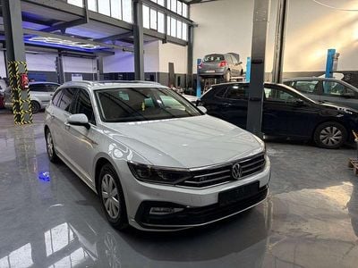 Gebraucht VW Passat Elegance 190 PS (139 kW) 2020 Pure white Kombi