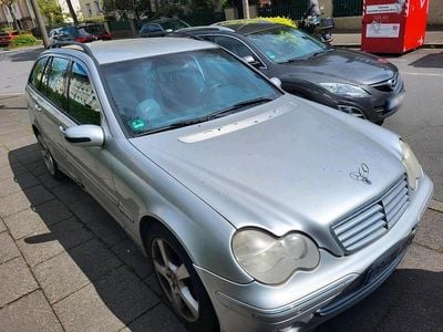 Gebraucht Mercedes C180 143 PS (105 kW) 2004 Silber Kombi