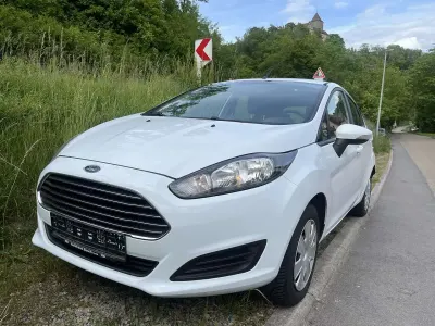 Gebraucht Ford Fiesta SYNC Edition 101 PS (74 kW) 2014 Weiß Kleinwagen