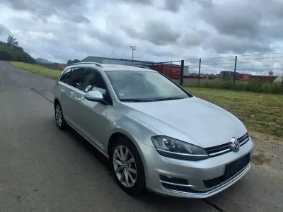 Gebraucht VW Golf VII Highline 150 PS (110 kW) 2014 Silber Kombi