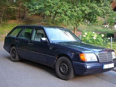 Mercedes E200