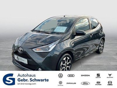 Gebraucht Toyota Aygo X-play 72 PS (52 kW) 2020 Grau Kleinwagen