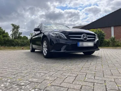 Gebraucht Mercedes C200 150 PS (110 kW) 2018 Schwarz Kombi