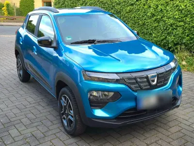Używany Dacia Spring Comfort 33 kW (45 KM) 2022 Niebieski Hatchback