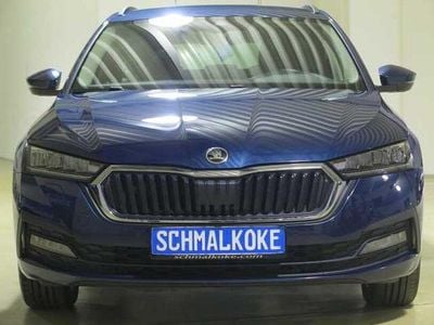 Lava blue (metallic) Gebraucht 2022 Skoda Octavia Ambition Kombi | 23.500 € (Superpreis)