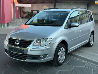 Gebraucht VW Touran 140 PS (102 kW) 2009 Silber Van / Kleinbus