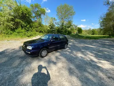 Gebraucht VW Golf III 75 PS (55 kW) 1996 Blau Limousine