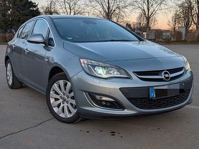 Gebraucht Opel Astra Innovation 131 PS (96 kW) 2013 Grau Limousine