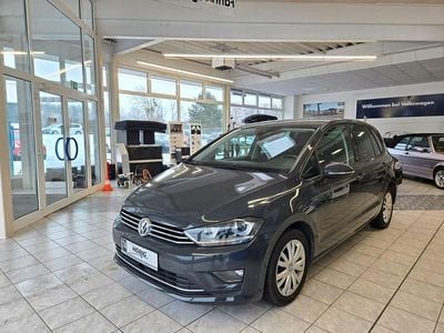 Grau Gebraucht 2017 VW Golf Sportsvan Sound Van / Kleinbus | 12.890 € (Fairer Preis)