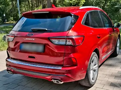 Gebraucht Ford Kuga Vignale 150 PS (110 kW) 2021 Rot SUV