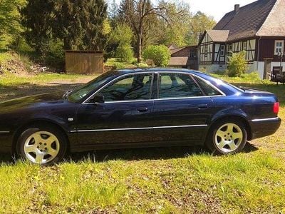 Second-hand Audi A8 150 CP (110 kW) 1999 Albastru Berlinǎ