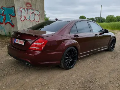 Gebraucht Mercedes S500 AMG 435 PS (319 kW) 2013 Rot Limousine