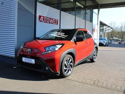 Gebraucht Toyota Aygo X Team 72 PS (52 kW) 2024 Rot SUV