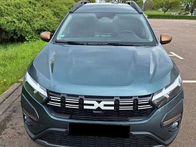 Gebraucht Dacia Jogger Extreme 141 PS (103 kW) 2024 Grün Van / Kleinbus