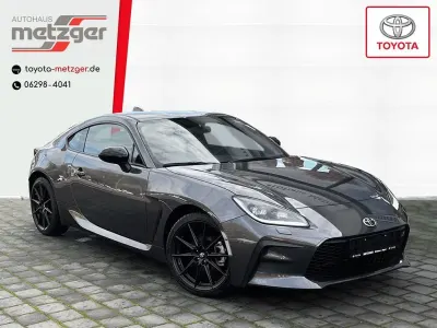 Second-hand Toyota GR86 Play 235 CP (172 kW) 2023 Gri Coupe