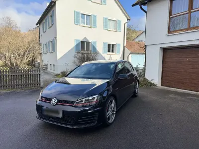 Gebraucht VW Golf VII GTI 230 PS (169 kW) 2015 Schwarz Limousine