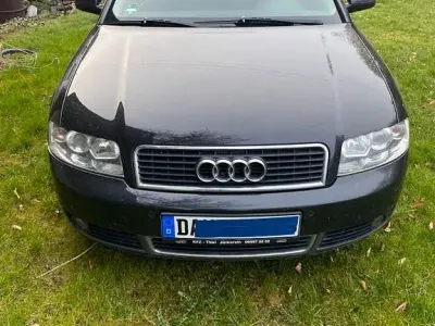 Gebraucht Audi A4 131 PS (96 kW) 2002 Schwarz Limousine