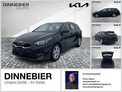 Schwarz (metallic) Gebraucht 2024 Kia Ceed Sportswagon Vision Kombi | 23.439 € (Guter Preis)