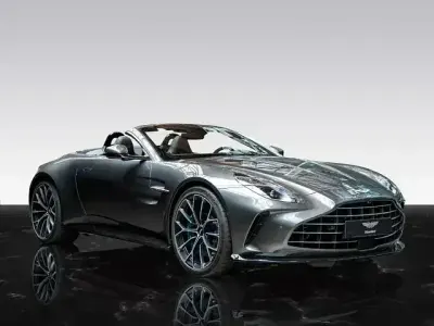 Gebraucht Aston Martin V8 Vantage 665 PS (489 kW) 2025 Grau Cabrio