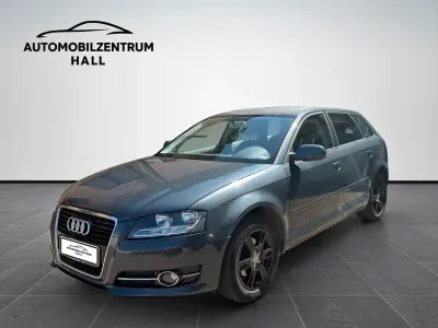 Gebraucht Audi A3 Sportback Attraction 105 PS (77 kW) 2012 Grau Kleinwagen