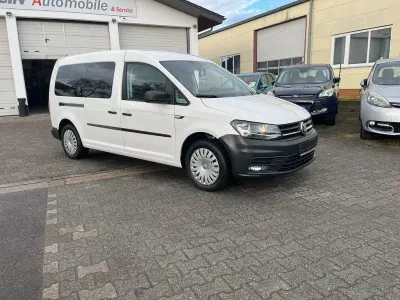Second-hand VW Caddy Conceptline 102 CP (75 kW) 2015 Alb Monovolum