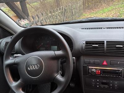 Usata Audi A3 102 CV (75 kW) 2002 Argento Utilitaria