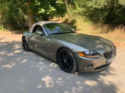 Gebraucht BMW Z4 Sport Line 170 PS (125 kW) 2005 Grün Cabrio