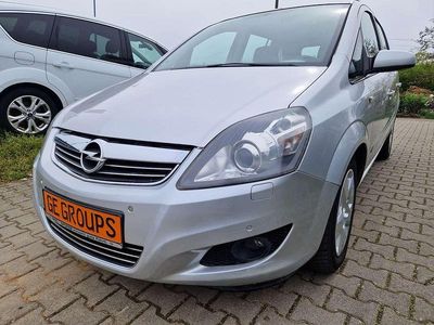 Gebraucht Opel Zafira Innovation 125 PS (91 kW) 2008 Starsilber iii m2 Van / Kleinbus