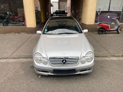 Mercedes C200