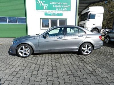 Gebraucht Mercedes C180 156 PS (114 kW) 2012 Silber Limousine